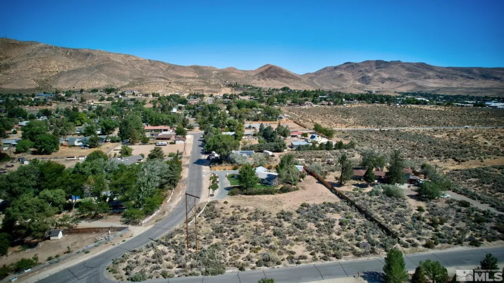 4249 Louise Dr, Carson City, Nevada 89706, 3 Bedrooms Bedrooms, ,3 BathroomsBathrooms,Residential,For Sale,Louise Dr,240010950