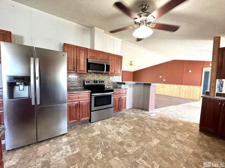 20 Mahogany Blvd, Hadley, Nevada 89045, 4 Bedrooms Bedrooms, ,3 BathroomsBathrooms,Residential,For Sale,Mahogany Blvd,240010682