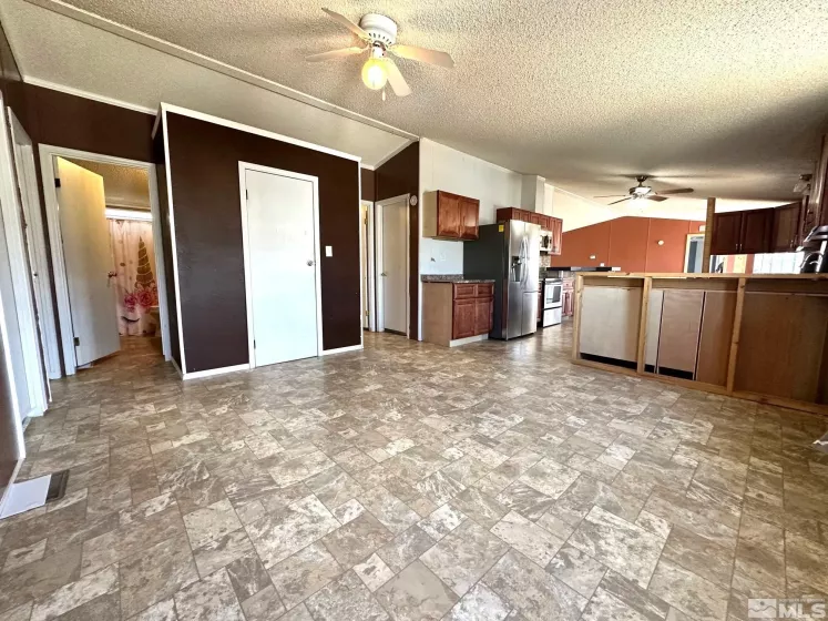 20 Mahogany Blvd, Hadley, Nevada 89045, 4 Bedrooms Bedrooms, ,3 BathroomsBathrooms,Residential,For Sale,Mahogany Blvd,240010682