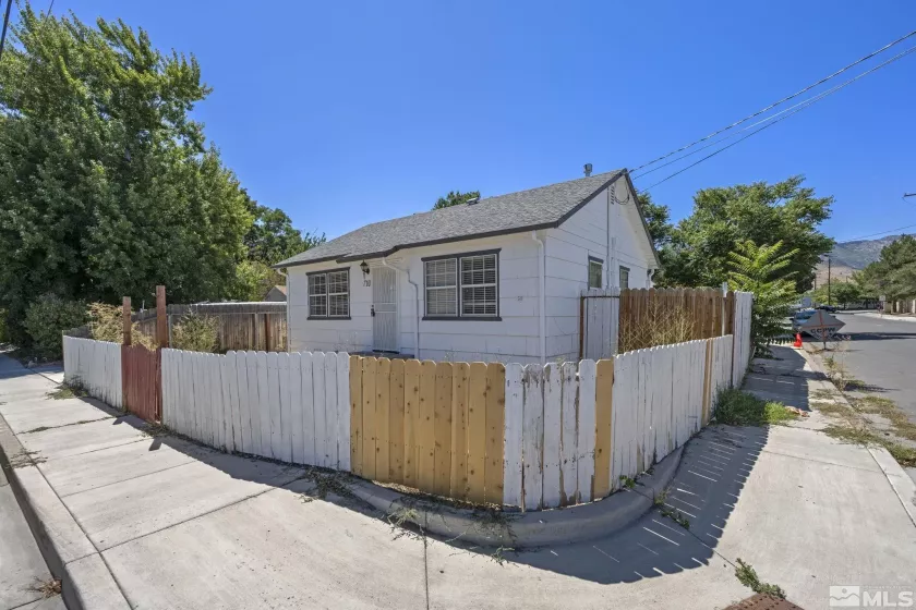 710 Walsh St, Carson City, Nevada 89701, 2 Bedrooms Bedrooms, ,1 BathroomBathrooms,Residential,For Sale,Walsh St,240010838