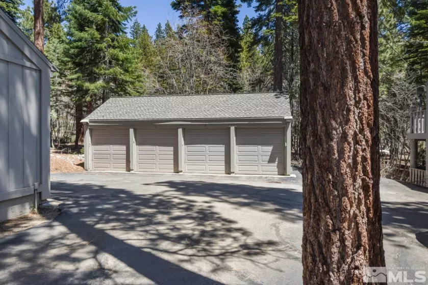 696 Village Boulevard, Incline Village, Nevada 89451, 2 Bedrooms Bedrooms, ,2 BathroomsBathrooms,Residential,For Sale,Village Boulevard,240010681