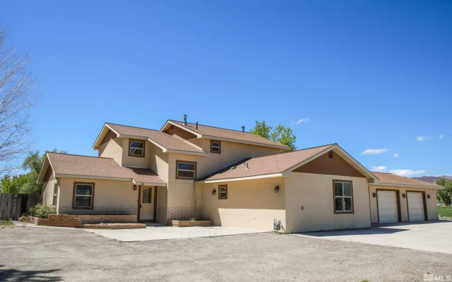 39 Baker Ln, Yerington, Nevada 89447, 4 Bedrooms Bedrooms, ,3 BathroomsBathrooms,Residential,For Sale,Baker Ln,240005873