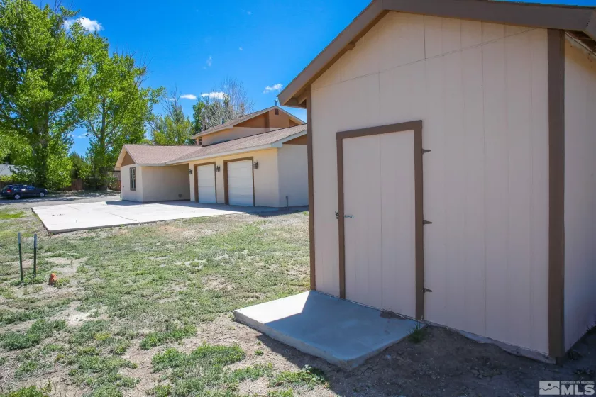 39 Baker Ln, Yerington, Nevada 89447, 4 Bedrooms Bedrooms, ,3 BathroomsBathrooms,Residential,For Sale,Baker Ln,240005873