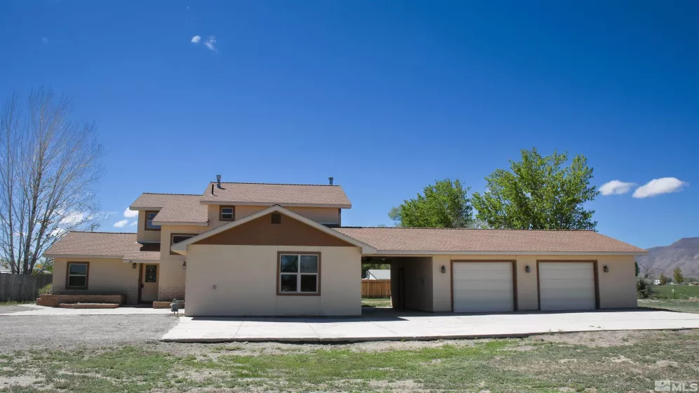 39 Baker Ln, Yerington, Nevada 89447, 4 Bedrooms Bedrooms, ,3 BathroomsBathrooms,Residential,For Sale,Baker Ln,240005873