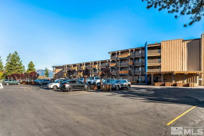 930 Balbijou Rd, South Lake Tahoe, Ca, California 96150, ,Commercial Sale,For Sale,Balbijou Rd,240010615