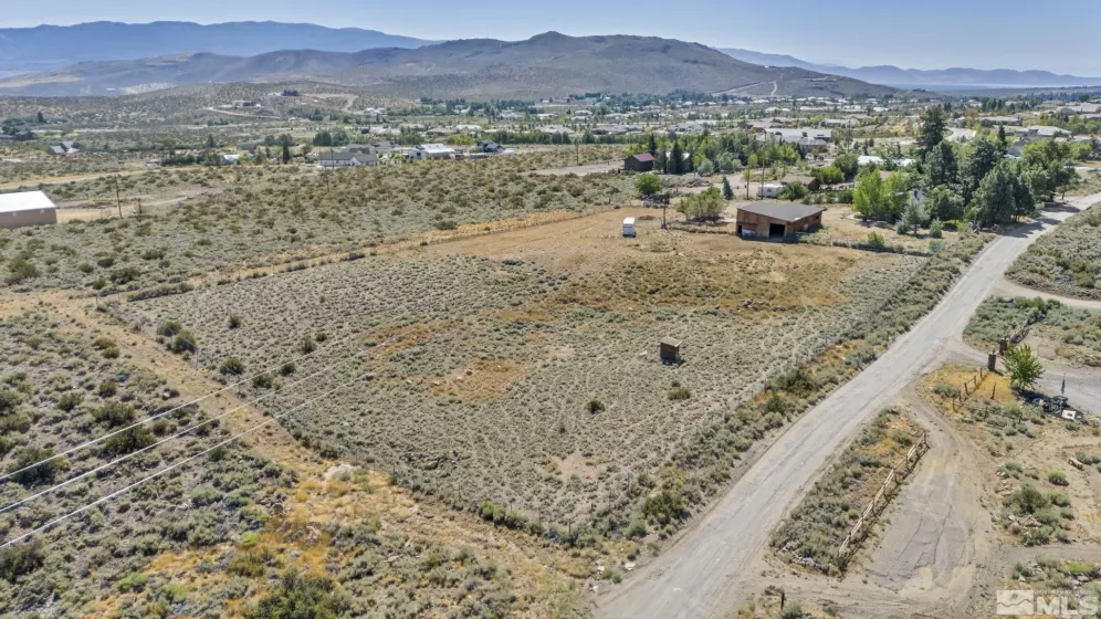 5785 Carl Dr., Reno, Nevada 89511, 2 Bedrooms Bedrooms, ,1 BathroomBathrooms,Residential,For Sale,Carl Dr.,240013034