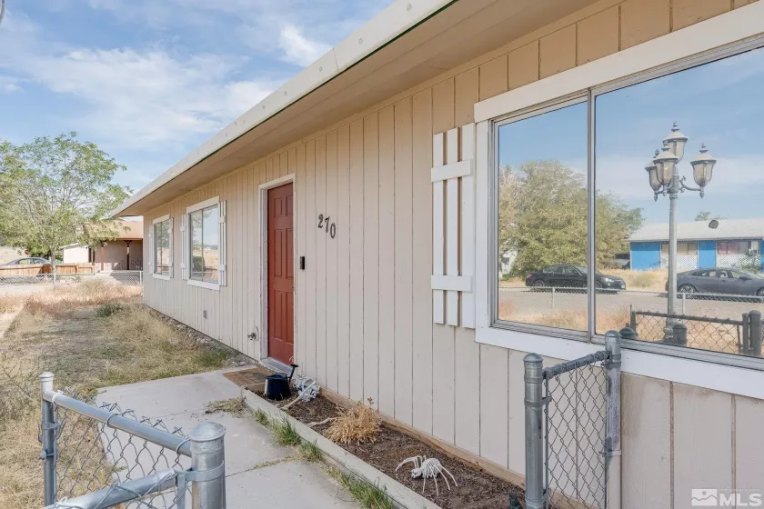 270 Flint St, Fernley, Nevada 89408, 3 Bedrooms Bedrooms, ,2 BathroomsBathrooms,Residential,For Sale,Flint St,240013035