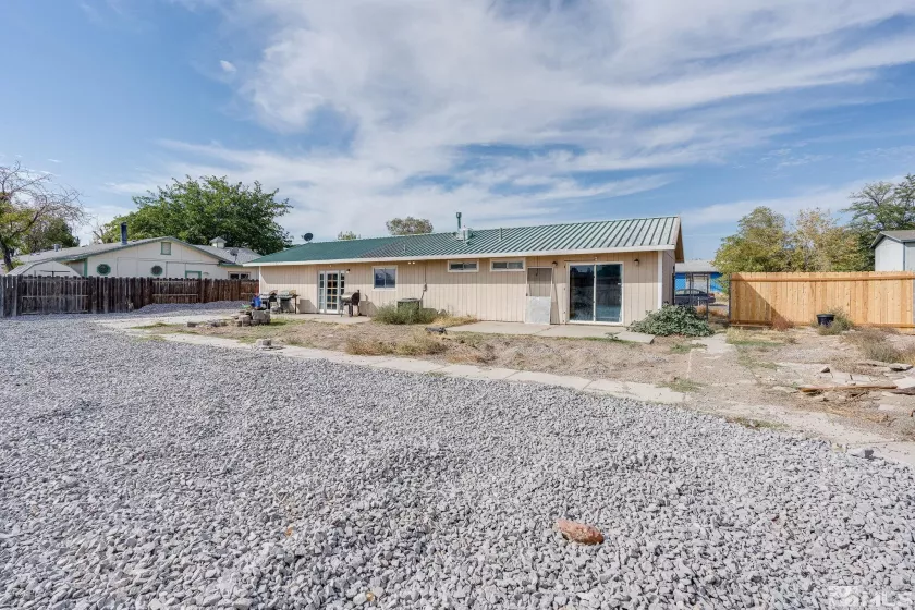 270 Flint St, Fernley, Nevada 89408, 3 Bedrooms Bedrooms, ,2 BathroomsBathrooms,Residential,For Sale,Flint St,240013035