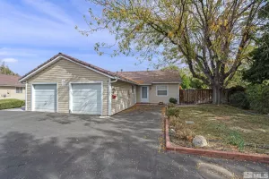 1013 Bradley Square, Sparks, Nevada 89434, 2 Bedrooms Bedrooms, ,1 BathroomBathrooms,Residential,For Sale,Bradley Square,240013125