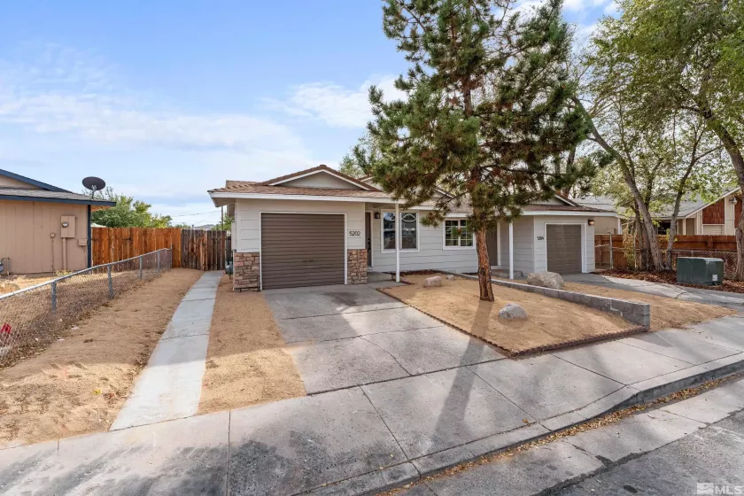 5202 Echo Ave, Reno, Nevada 89506, 2 Bedrooms Bedrooms, ,2 BathroomsBathrooms,Residential,For Sale,Echo Ave,240013123