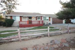 27 Amanda Circle, Sparks, Nevada 89436, 2 Bedrooms Bedrooms, ,1 BathroomBathrooms,Residential,For Sale,Amanda Circle,240013525