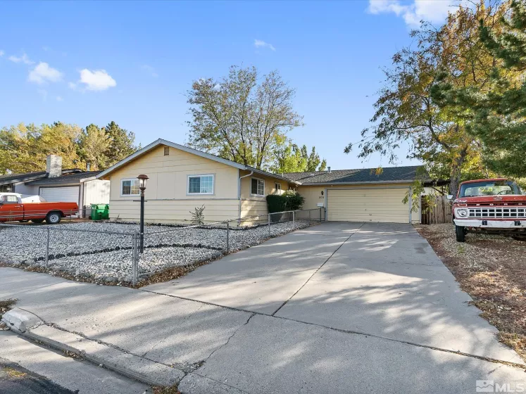 809 Stafford Wy, Carson City, Nevada 89701, 3 Bedrooms Bedrooms, ,2 BathroomsBathrooms,Residential,For Sale,Stafford Wy,240013578