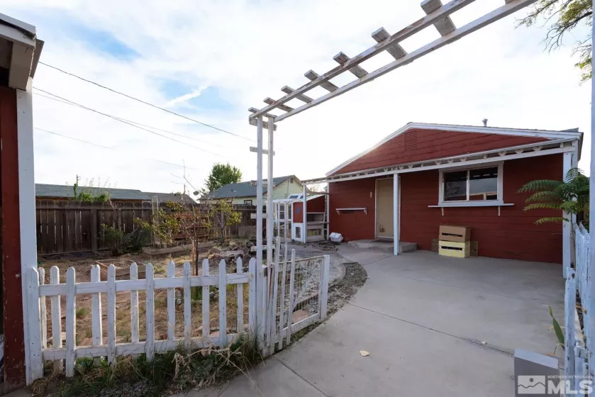 222 Valley Dr., Yerington, Nevada 89447, 3 Bedrooms Bedrooms, ,2 BathroomsBathrooms,Residential,For Sale,Valley Dr.,240013079