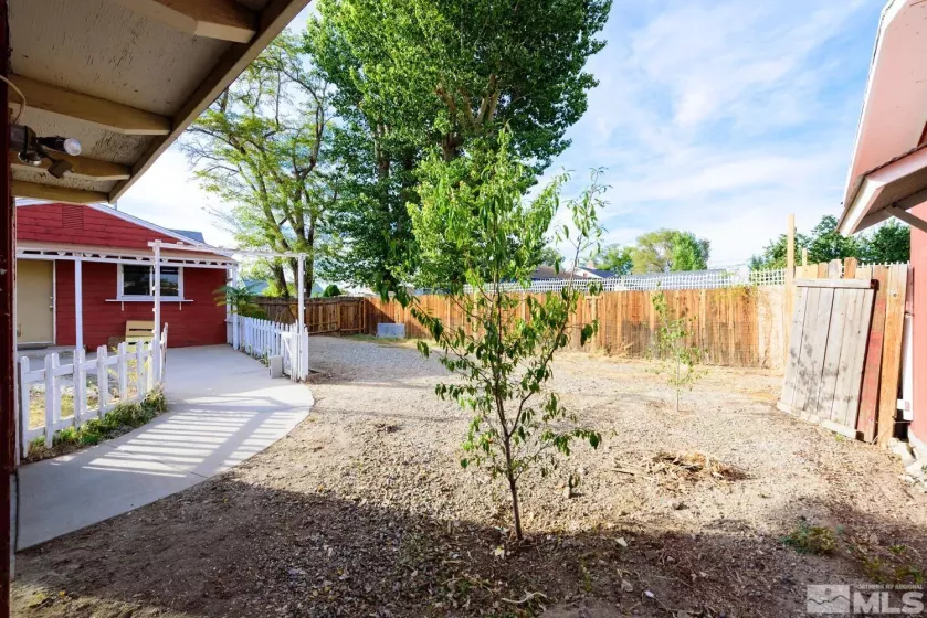 222 Valley Dr., Yerington, Nevada 89447, 3 Bedrooms Bedrooms, ,2 BathroomsBathrooms,Residential,For Sale,Valley Dr.,240013079