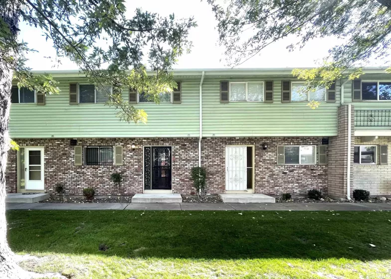 270 Smithridge Park, Reno, Nevada 89502, 2 Bedrooms Bedrooms, ,1 BathroomBathrooms,Residential,For Sale,Smithridge Park,240013073