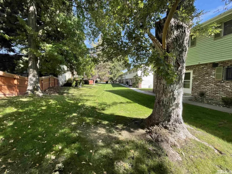 270 Smithridge Park, Reno, Nevada 89502, 2 Bedrooms Bedrooms, ,1 BathroomBathrooms,Residential,For Sale,Smithridge Park,240013073