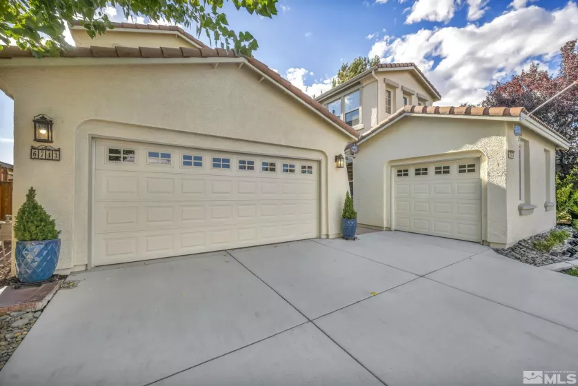 6743 Quantum Dr, Sparks, Nevada 89436, 4 Bedrooms Bedrooms, ,3 BathroomsBathrooms,Residential,For Sale,Quantum Dr,240013072