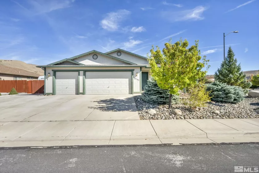 17705 Smoketree Ct, Reno, Nevada 89508, 4 Bedrooms Bedrooms, ,2 BathroomsBathrooms,Residential,For Sale,Smoketree Ct,240013150