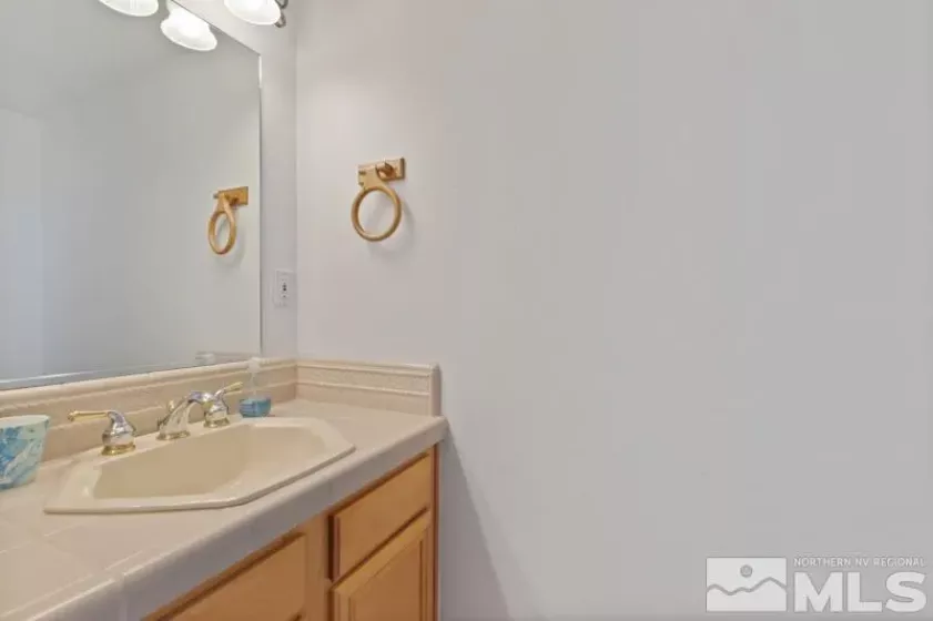 400 Fairview Blvd Unit 197, Incline Village, Nevada 89451, 2 Bedrooms Bedrooms, ,2 BathroomsBathrooms,Residential,For Sale,Fairview Blvd Unit 197,230012096