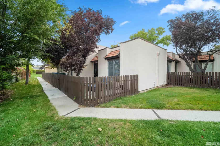 1040 Baywood Drive, Sparks, Nevada 89434, 2 Bedrooms Bedrooms, ,1 BathroomBathrooms,Residential,For Sale,Baywood Drive,240013457