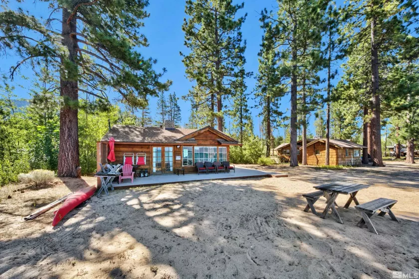 3865 Beach Road, South Lake Tahoe, California 96150, 3 Bedrooms Bedrooms, ,2 BathroomsBathrooms,Residential,For Sale,Beach Road,240013431