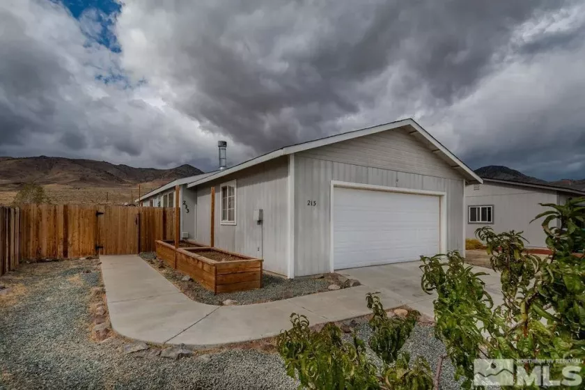 213 Glen Vista Dr, Dayton, Nevada 89403, 2 Bedrooms Bedrooms, ,2 BathroomsBathrooms,Residential,For Sale Or Lease Option,Glen Vista Dr,240013402