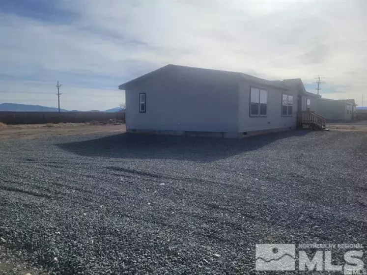 102 Chateau, Yerington, Nevada 89447, 3 Bedrooms Bedrooms, ,2 BathroomsBathrooms,Residential,For Sale,Chateau,240013367