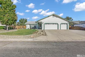 994 Rook Way, Sparks, Nevada 89441, 3 Bedrooms Bedrooms, ,2 BathroomsBathrooms,Residential,For Sale,Rook Way,240013346