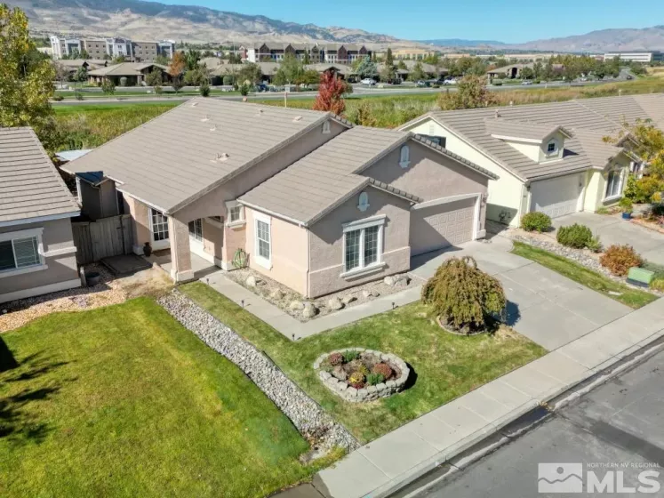 10621 Vista Bella Ln, Reno, Nevada 89521, 3 Bedrooms Bedrooms, ,2 BathroomsBathrooms,Residential,For Sale,Vista Bella Ln,240013327