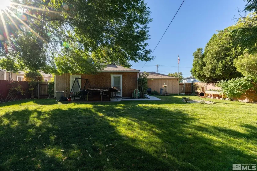 10 Prater Way, Sparks, Nevada 89431, 3 Bedrooms Bedrooms, ,1 BathroomBathrooms,Residential,For Sale,Prater Way,240013305