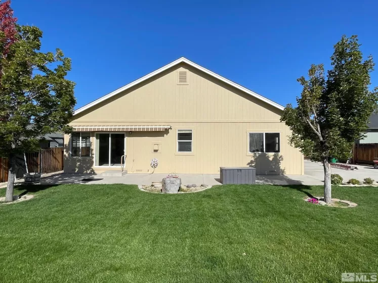 7645 Crest Bluff Dr, Reno, Nevada 89506, 3 Bedrooms Bedrooms, ,2 BathroomsBathrooms,Residential,For Sale,Crest Bluff Dr,240013280