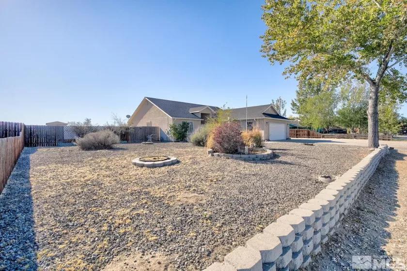 715 Hunter Park Way, Fallon, Nevada 89406, 3 Bedrooms Bedrooms, ,2 BathroomsBathrooms,Residential,For Sale,Hunter Park Way,240013231