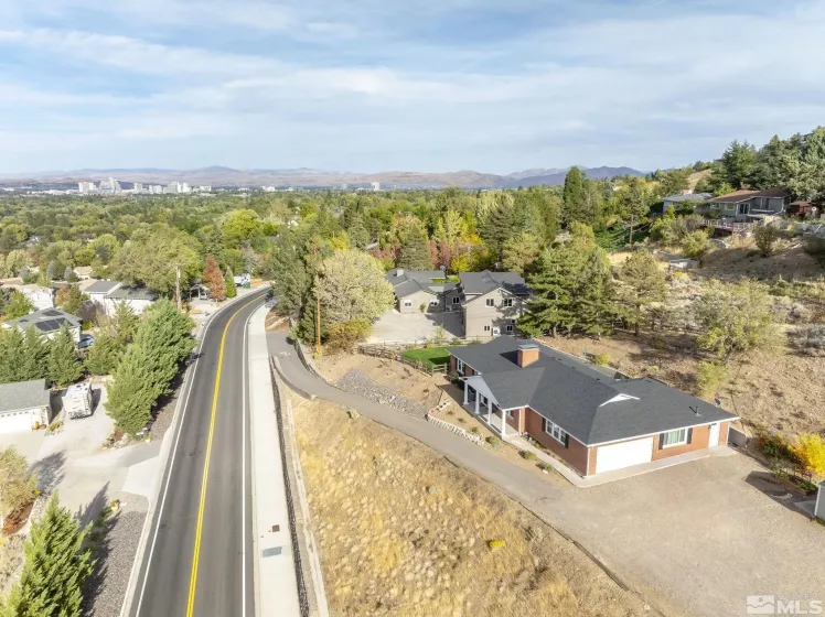 3510 Plumb Ln, Reno, Nevada 89509, 3 Bedrooms Bedrooms, ,2 BathroomsBathrooms,Residential,For Sale,Plumb Ln,240013201