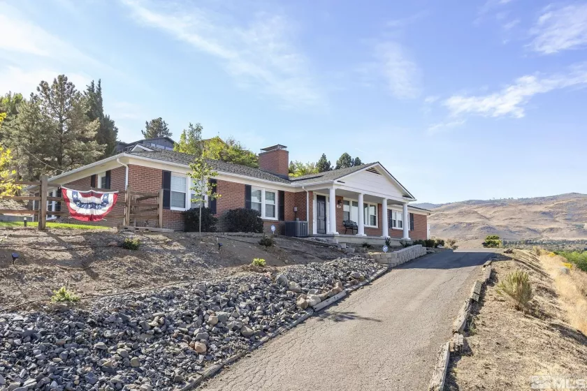 3510 Plumb Ln, Reno, Nevada 89509, 3 Bedrooms Bedrooms, ,2 BathroomsBathrooms,Residential,For Sale,Plumb Ln,240013201