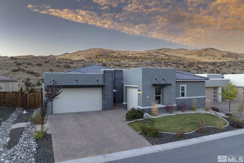 9191 Graycliff Ln, Reno, Nevada 89523, 3 Bedrooms Bedrooms, ,3 BathroomsBathrooms,Residential,For Sale,Graycliff Ln,240013177