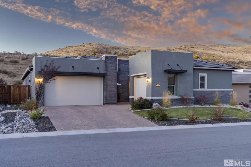 9191 Graycliff Ln, Reno, Nevada 89523, 3 Bedrooms Bedrooms, ,3 BathroomsBathrooms,Residential,For Sale,Graycliff Ln,240013177