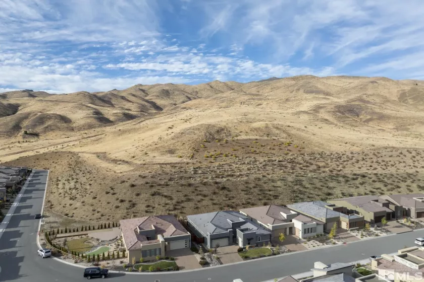 9191 Graycliff Ln, Reno, Nevada 89523, 3 Bedrooms Bedrooms, ,3 BathroomsBathrooms,Residential,For Sale,Graycliff Ln,240013177