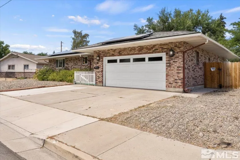 1895 Mayberry Drive, Reno, Nevada 89509, 3 Bedrooms Bedrooms, ,3 BathroomsBathrooms,Residential,For Sale,Mayberry Drive,240010395