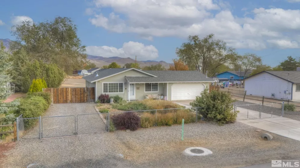 177 Six Mile Canyon Rd., Dayton, Nevada 89403, 3 Bedrooms Bedrooms, ,2 BathroomsBathrooms,Residential,For Sale,Six Mile Canyon Rd.,240013571