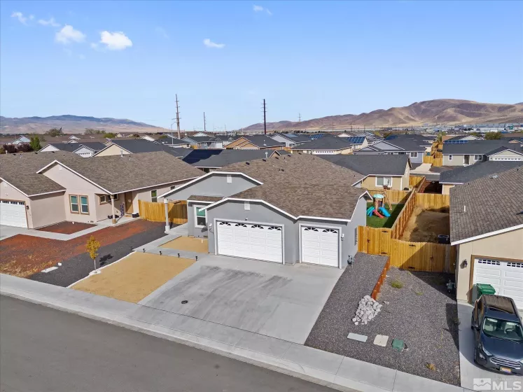 4522 Madison Rd, Fernley, Nevada 89408, 4 Bedrooms Bedrooms, ,2 BathroomsBathrooms,Residential,For Sale,Madison Rd,240013582