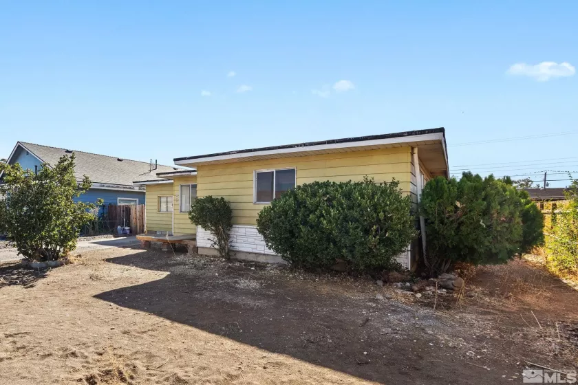 1660 Haddock Dr, Reno, Nevada 89512, 3 Bedrooms Bedrooms, ,1 BathroomBathrooms,Residential,For Sale,Haddock Dr,240013584