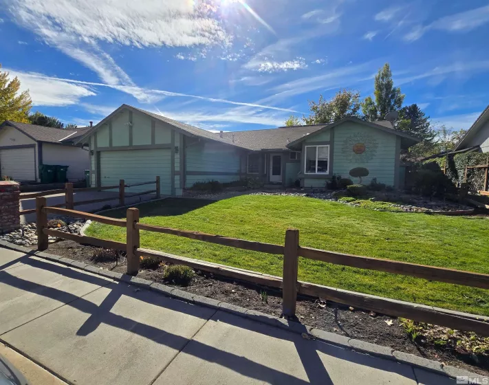 1641 Sprucemont St, Sparks, Nevada 89434, 3 Bedrooms Bedrooms, ,2 BathroomsBathrooms,Residential,For Sale,Sprucemont St,240013586