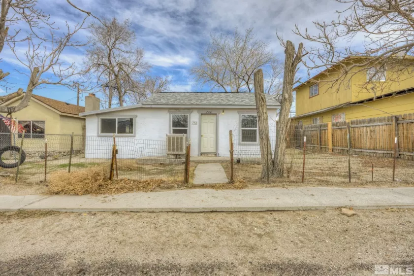 742 D St, Hawthorne, Nevada 89415, 3 Bedrooms Bedrooms, ,2 BathroomsBathrooms,Residential,For Sale,D St,220017277