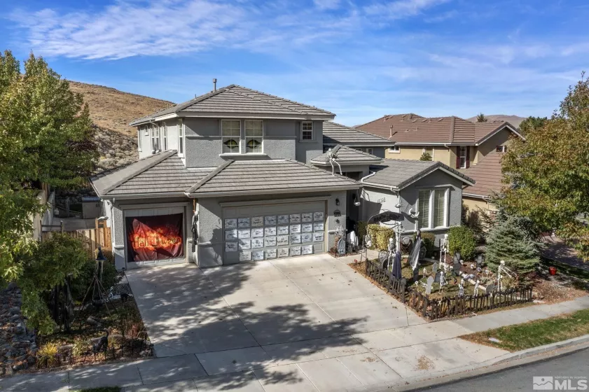 5701 Falcon Ridge Ct, Sparks, Nevada 89436, 4 Bedrooms Bedrooms, ,4 BathroomsBathrooms,Residential,For Sale,Falcon Ridge Ct,240013598