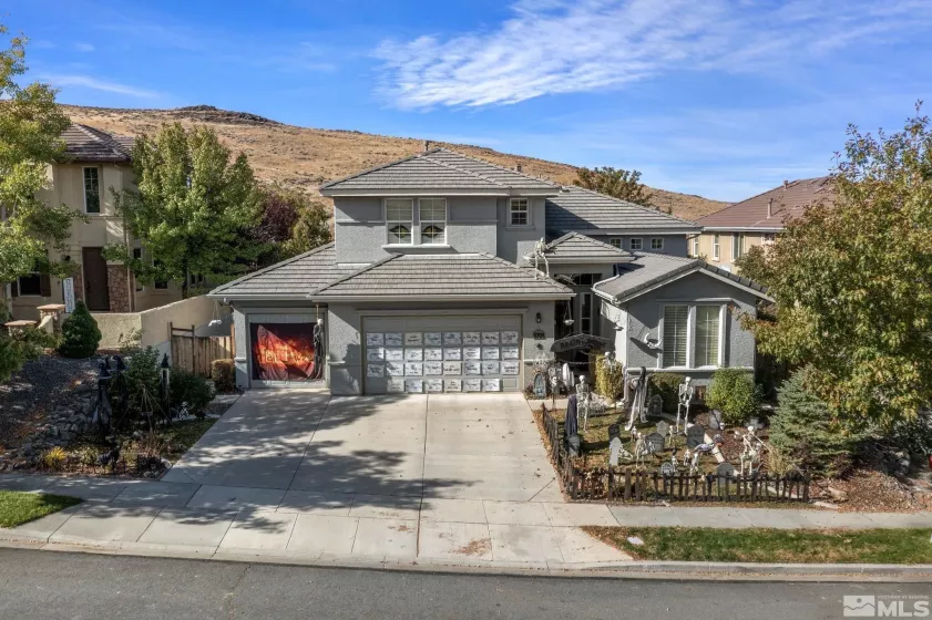 5701 Falcon Ridge Ct, Sparks, Nevada 89436, 4 Bedrooms Bedrooms, ,4 BathroomsBathrooms,Residential,For Sale,Falcon Ridge Ct,240013598