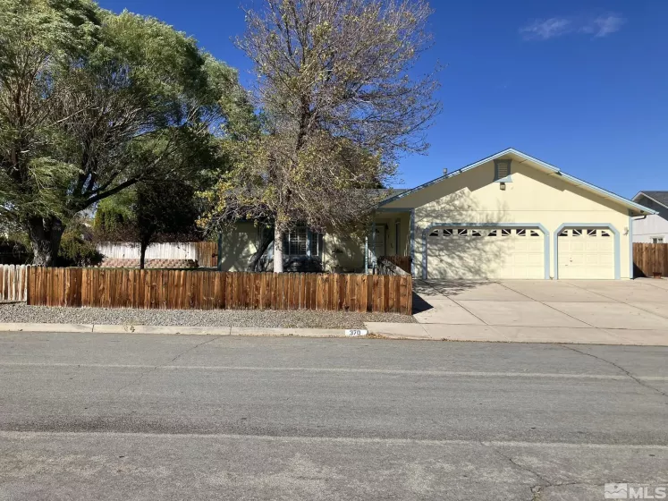 370 Tina Cir., Sparks, Nevada 89436, 4 Bedrooms Bedrooms, ,3 BathroomsBathrooms,Residential,For Sale,Tina Cir.,240013553