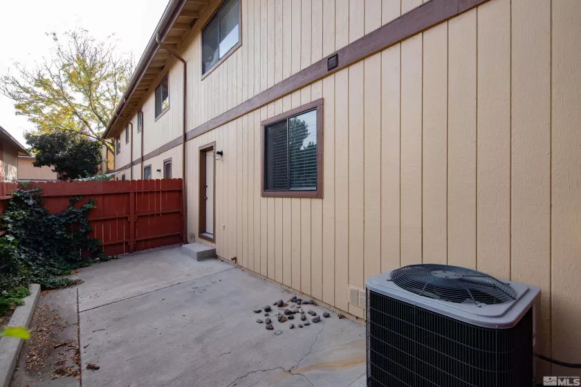 3148 Truckee Ln, Sparks, Nevada 89436, 2 Bedrooms Bedrooms, ,2 BathroomsBathrooms,Residential,For Sale,Truckee Ln,240013547