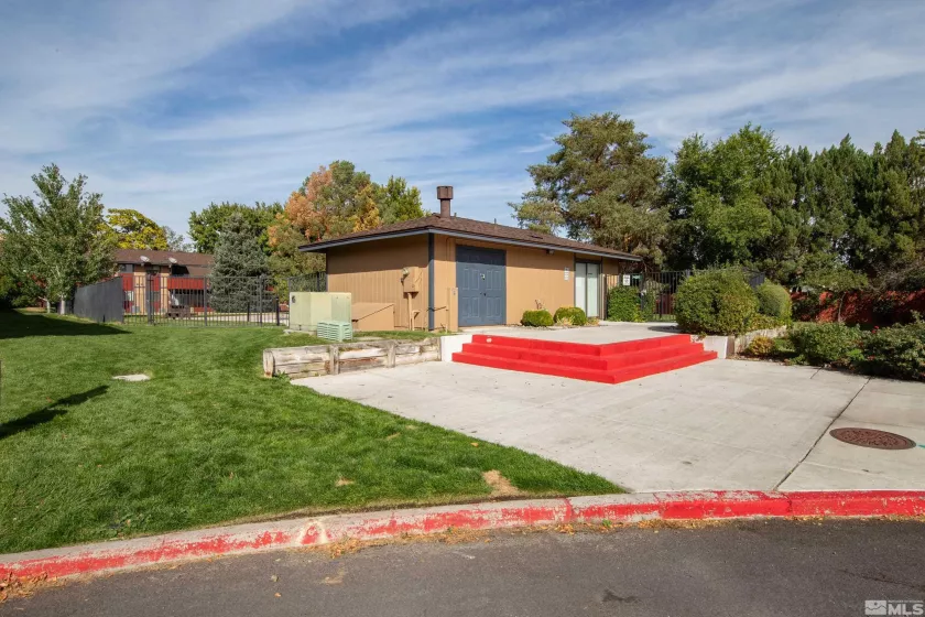 3148 Truckee Ln, Sparks, Nevada 89436, 2 Bedrooms Bedrooms, ,2 BathroomsBathrooms,Residential,For Sale,Truckee Ln,240013547