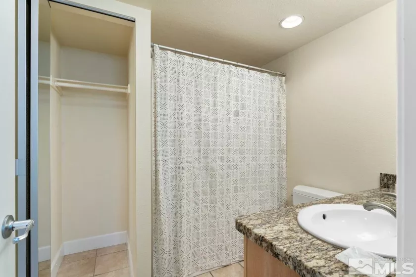 450 Arlington Ave, Reno, Nevada 89503, ,1 BathroomBathrooms,Residential,For Sale,Arlington Ave,240013607