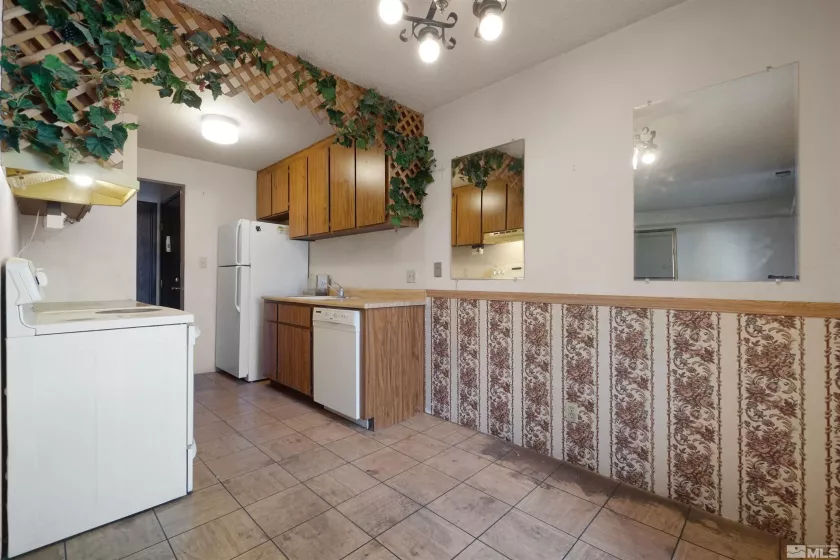 400 Saliman Rd, Carson City, Nevada 89701, 1 Bedroom Bedrooms, ,1 BathroomBathrooms,Residential,For Sale,Saliman Rd,240013637